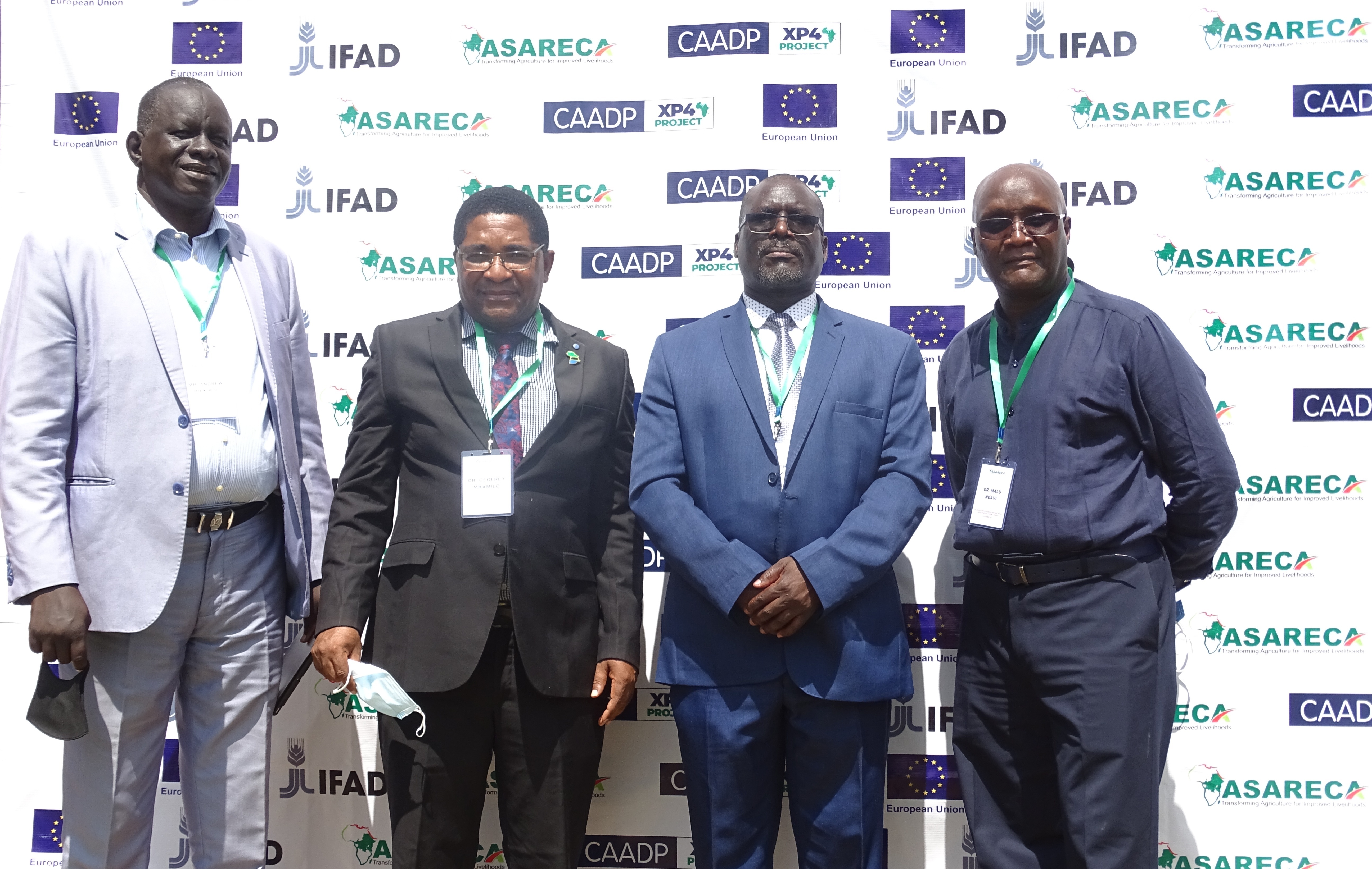 Dr. Warinda (2nd R), Dr. Mkamilo (2nd L) joined by Dr. Malu Ndavi (R), the Manager of the EU funded and IFAD managed CAADP-XP4 Programme, and Prof. Andrew Bol Wieu Riak, ASARECA Board member during the 31st BoD meeting in Entebbe, Uganda